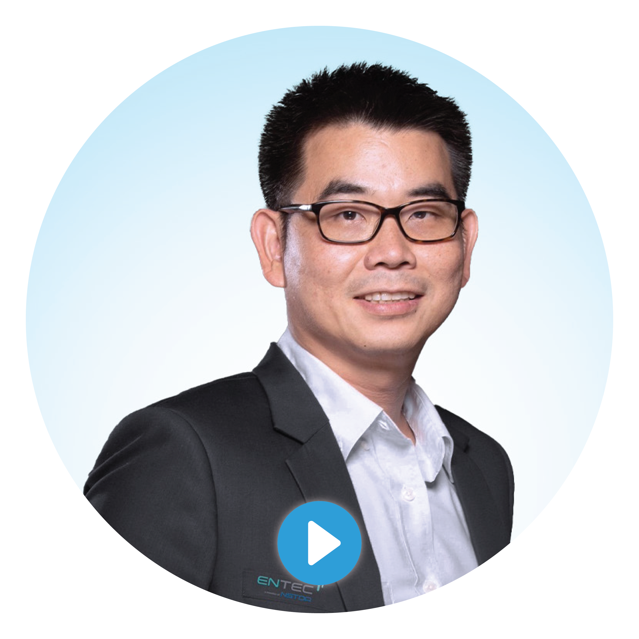 Dr. Nuwong Chollacoop